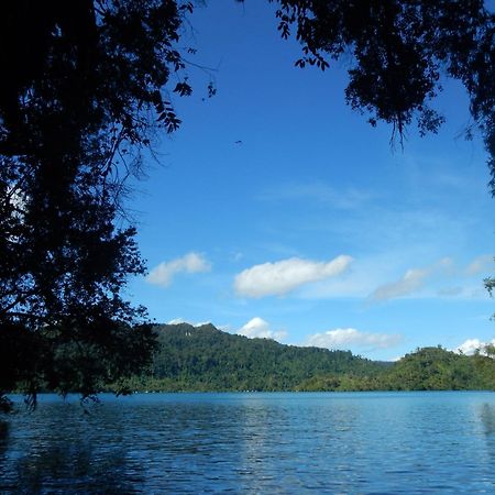 Raja Ampat Blue Sea Villa Besir Exterior photo
